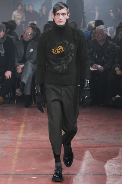Look 20